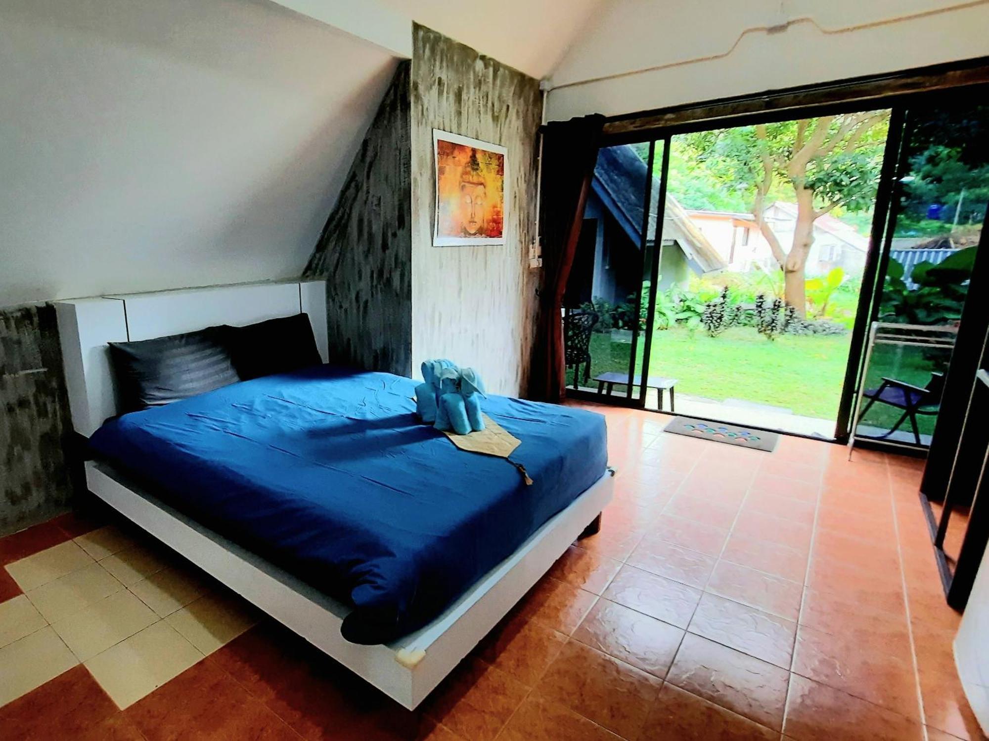 Cashewnut Tree Resort Koh Lanta Exterior photo
