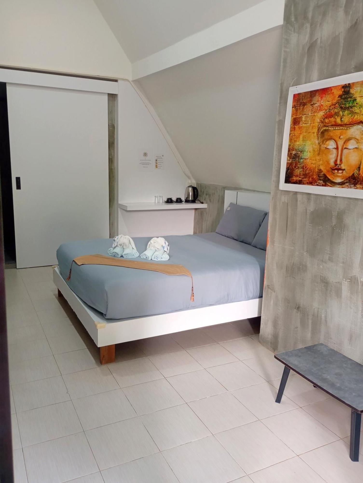 Cashewnut Tree Resort Koh Lanta Exterior photo